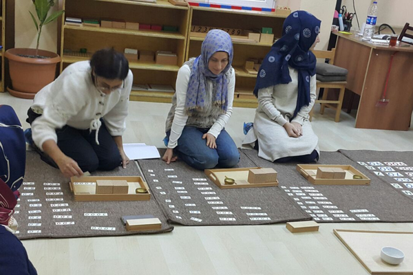 Montessori Derneği resimler Montessori Eğitmen Eğitimi