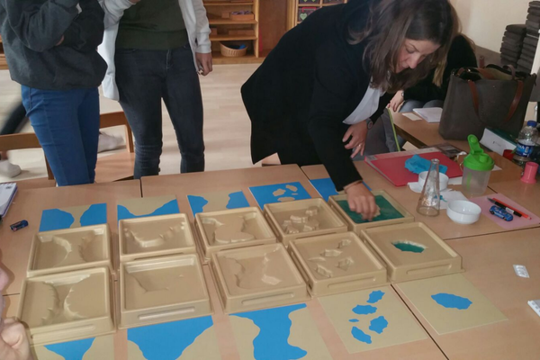 Montessori Derneği resimler Montessori Eğitmen Eğitimi